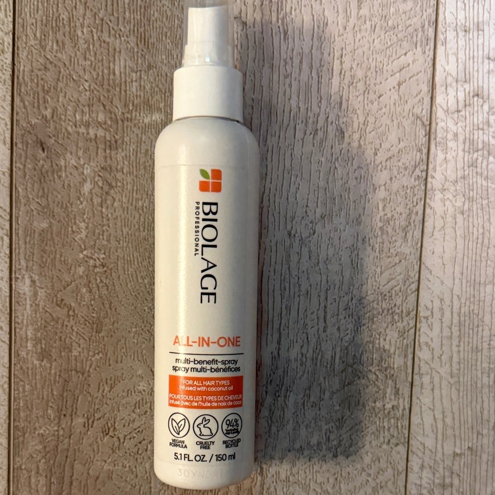 Biolage Professional All-In-One Multi-Benefit Spray - White Bottle